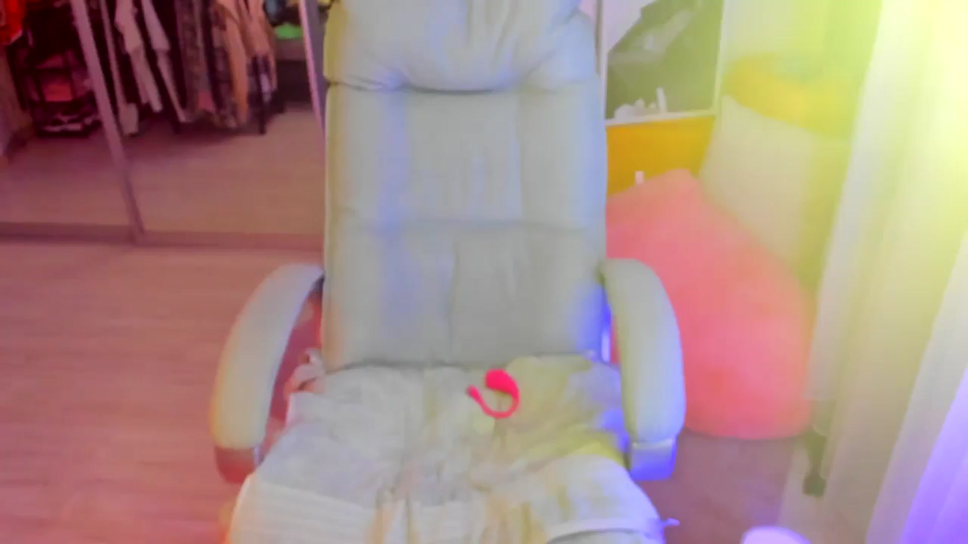Gallery image thumbnail from BDayYaga's myfreecams stream on, 08/04/2025, 17:23 image 19 of 20