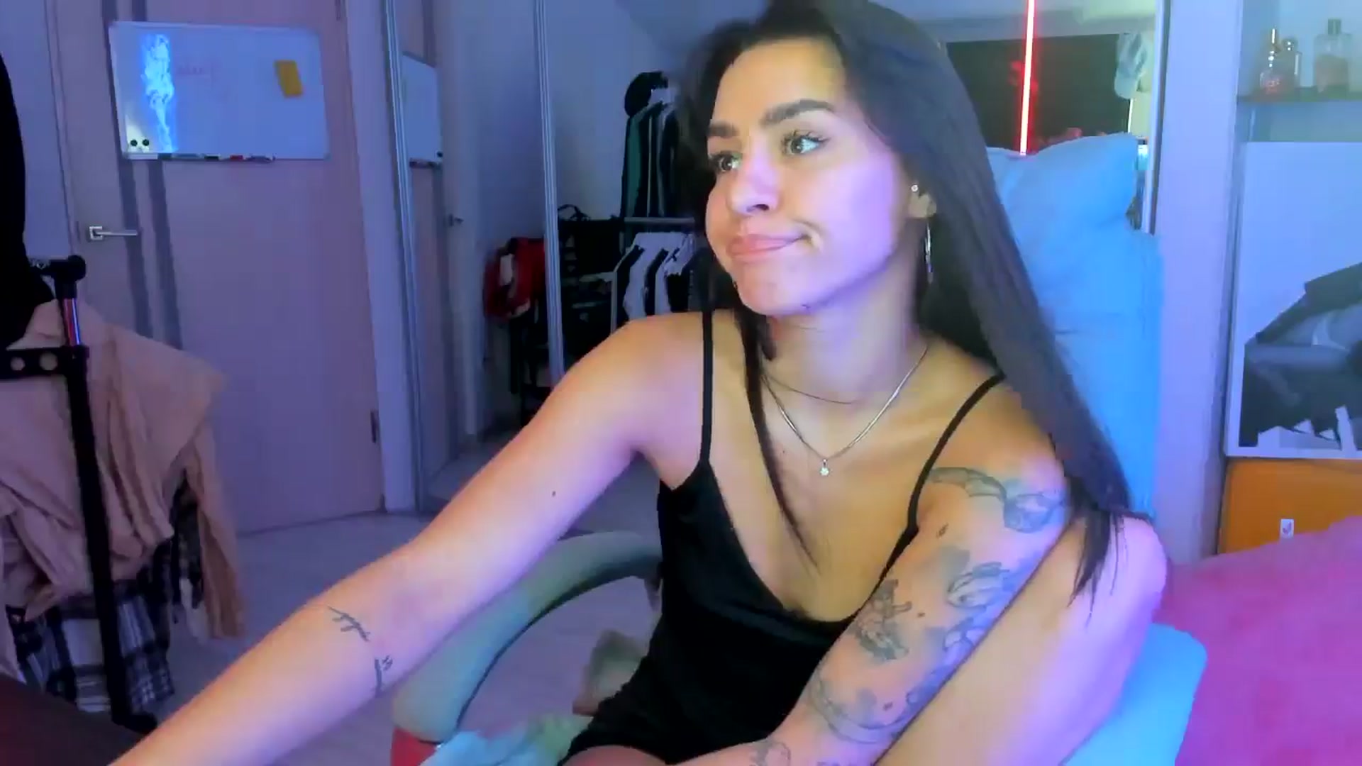 Gallery image thumbnail from BDayYaga's myfreecams stream on, 08/05/2025, 17:59 image 11 of 20