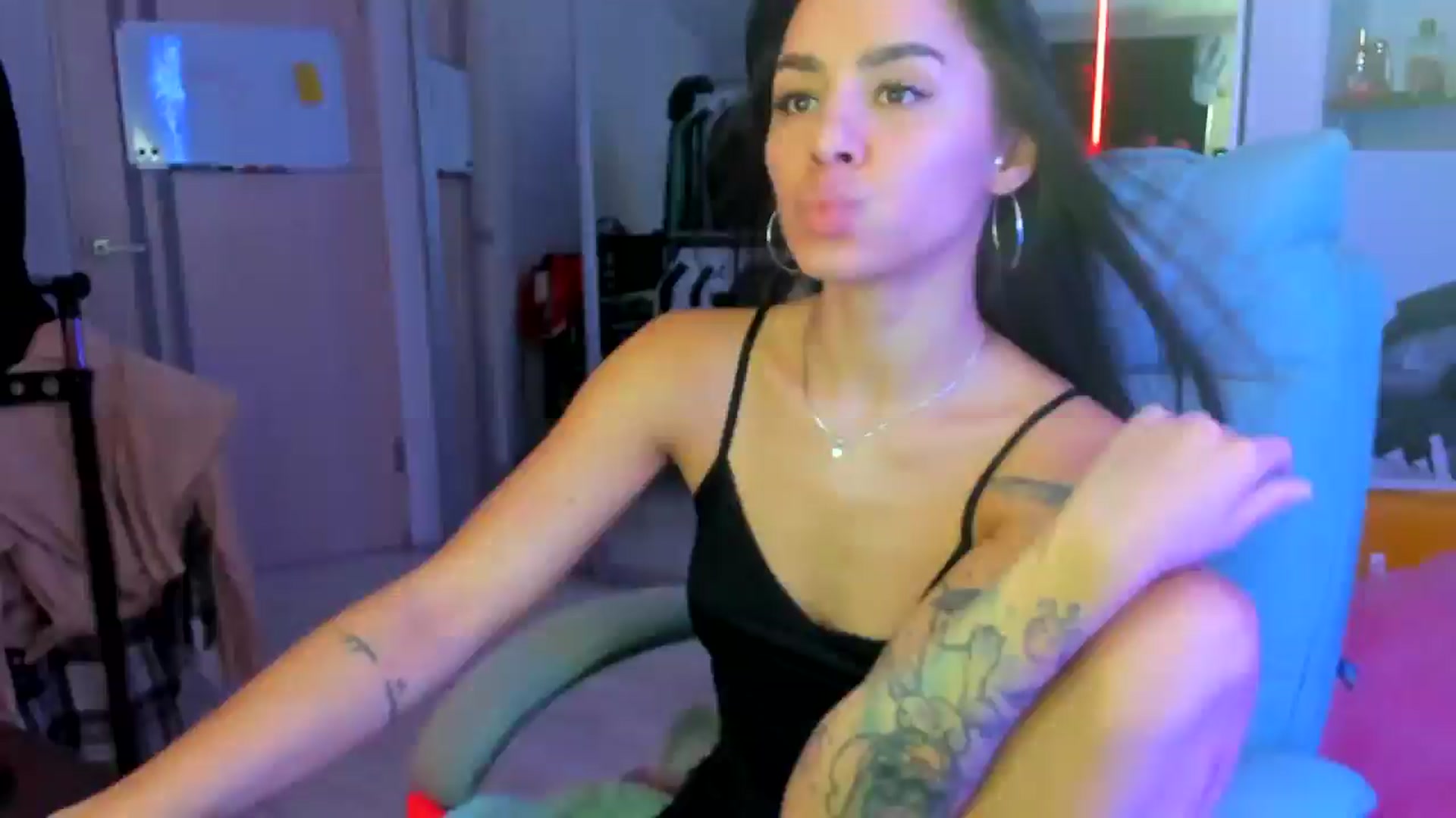Gallery image thumbnail from BDayYaga's myfreecams stream on, 08/05/2025, 17:59 image 1 of 20