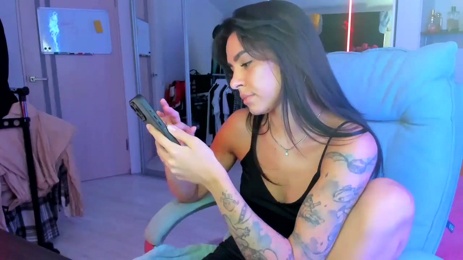 Gallery image thumbnail from BDayYaga's myfreecams stream on, 08/05/2025, 17:59 image 15 of 20