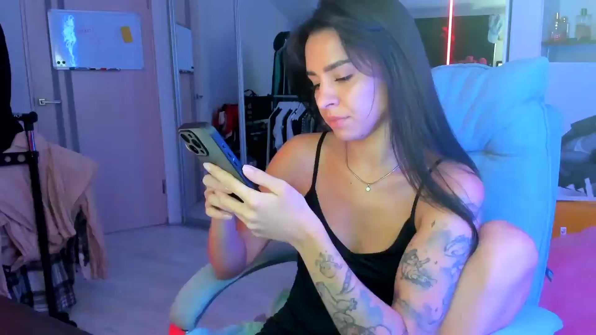 Gallery image thumbnail from BDayYaga's myfreecams stream on, 08/05/2025, 17:59 image 16 of 20