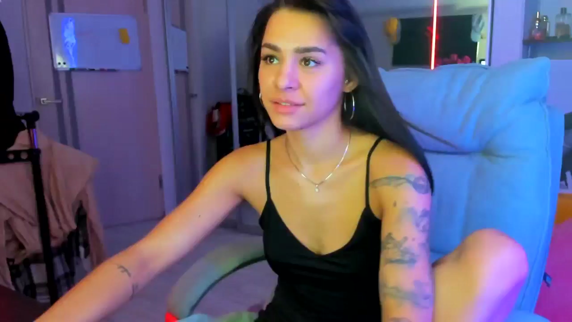 Gallery image thumbnail from BDayYaga's myfreecams stream on, 08/05/2025, 19:17 image 1 of 20