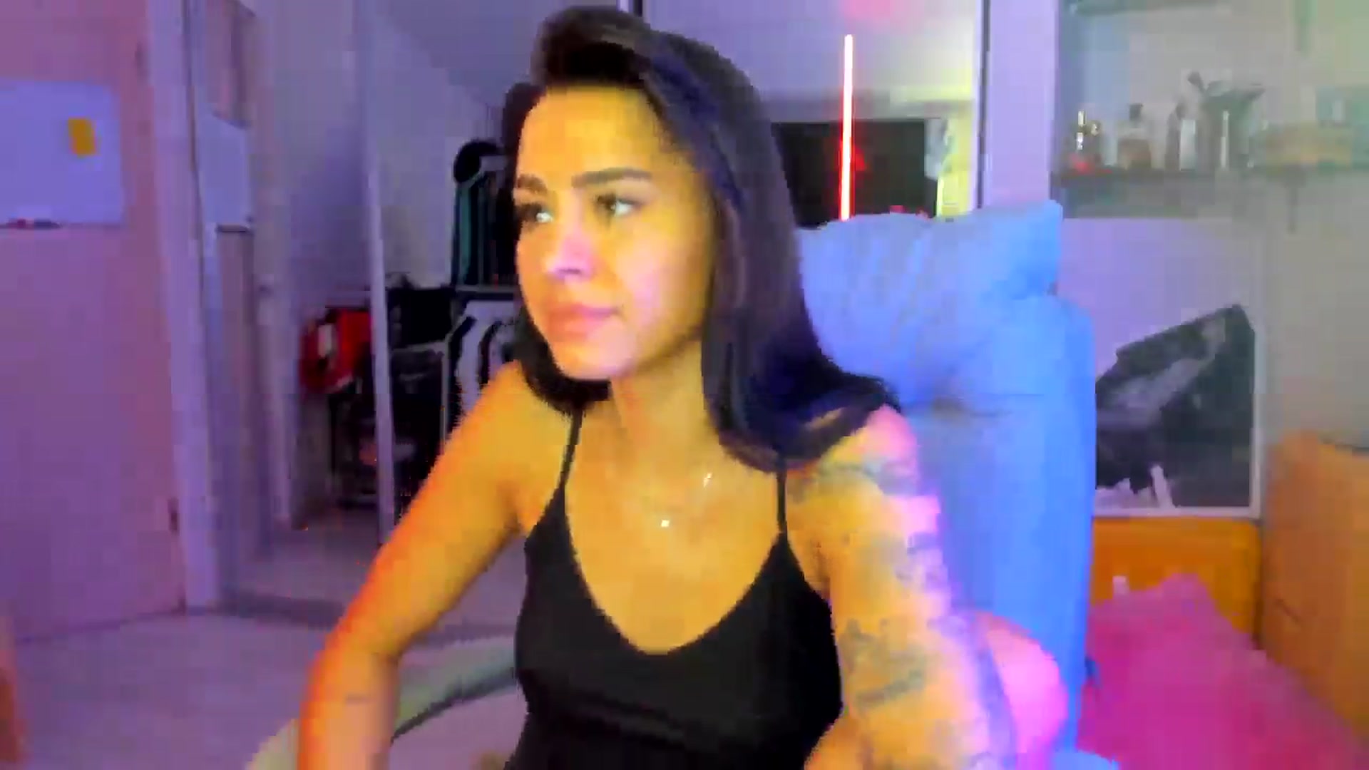 Gallery image thumbnail from BDayYaga's myfreecams stream on, 08/05/2025, 23:09 image 6 of 20