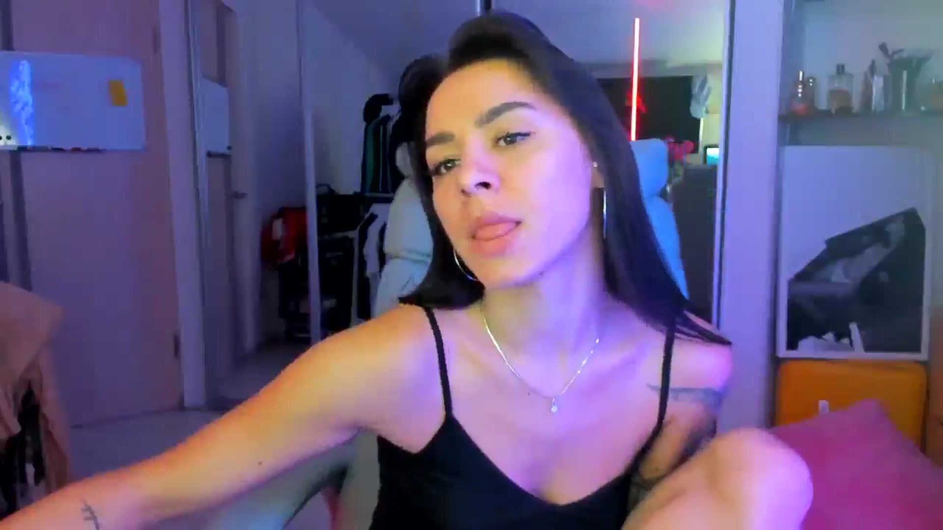 Gallery image thumbnail from BDayYaga's myfreecams stream on, 08/05/2025, 23:09 image 2 of 20