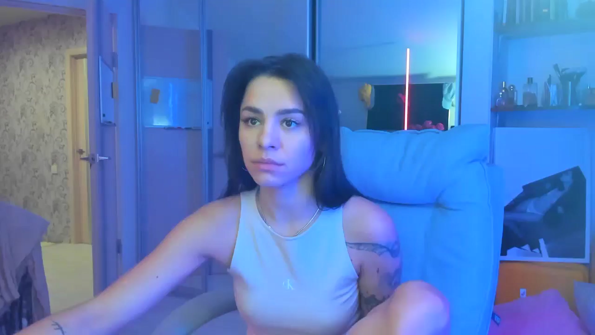 Gallery image thumbnail from BDayYaga's myfreecams stream on, 08/06/2025, 21:41 image 1 of 20