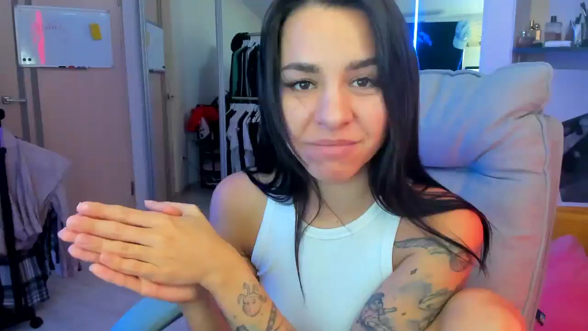 Gallery image thumbnail from BDayYaga's myfreecams stream on, 08/09/2025, 16:44 image 15 of 20