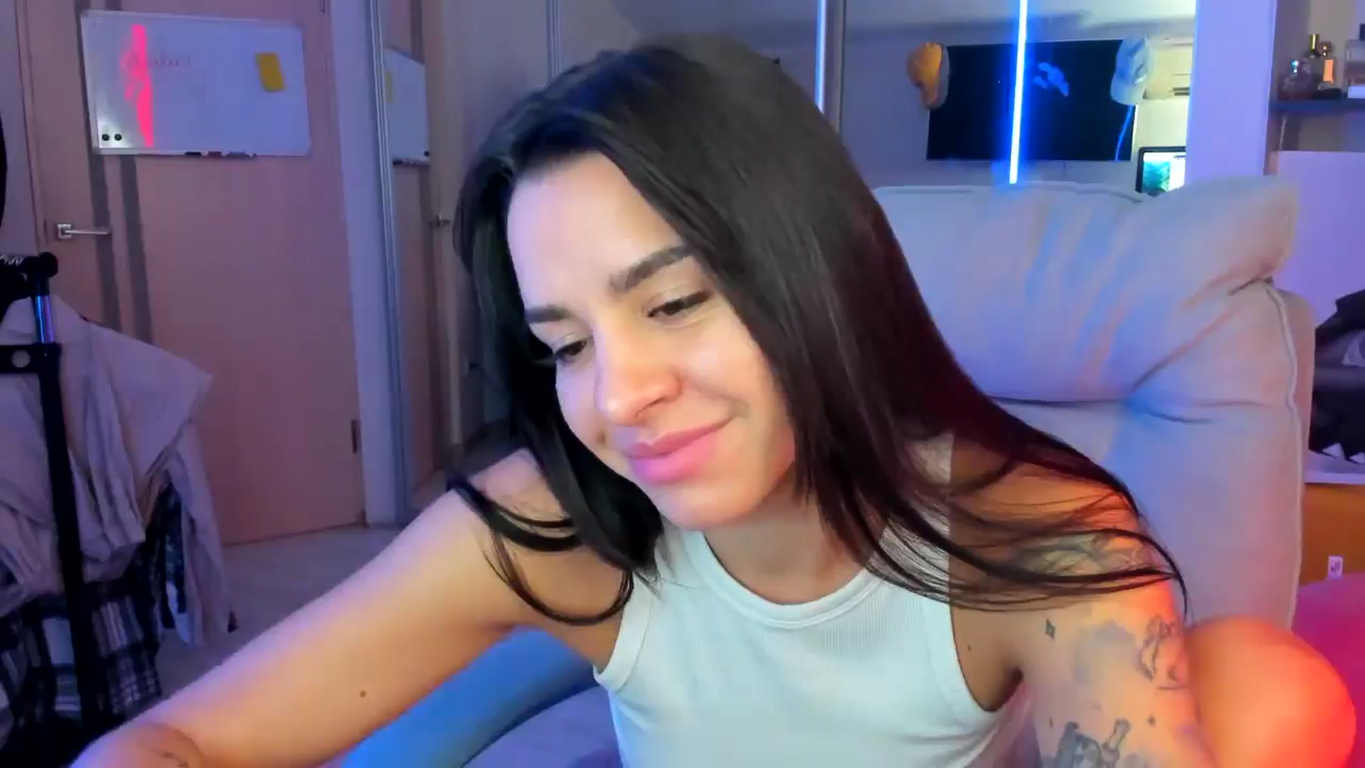 Gallery image thumbnail from BDayYaga's myfreecams stream on, 08/09/2025, 23:46 image 17 of 20