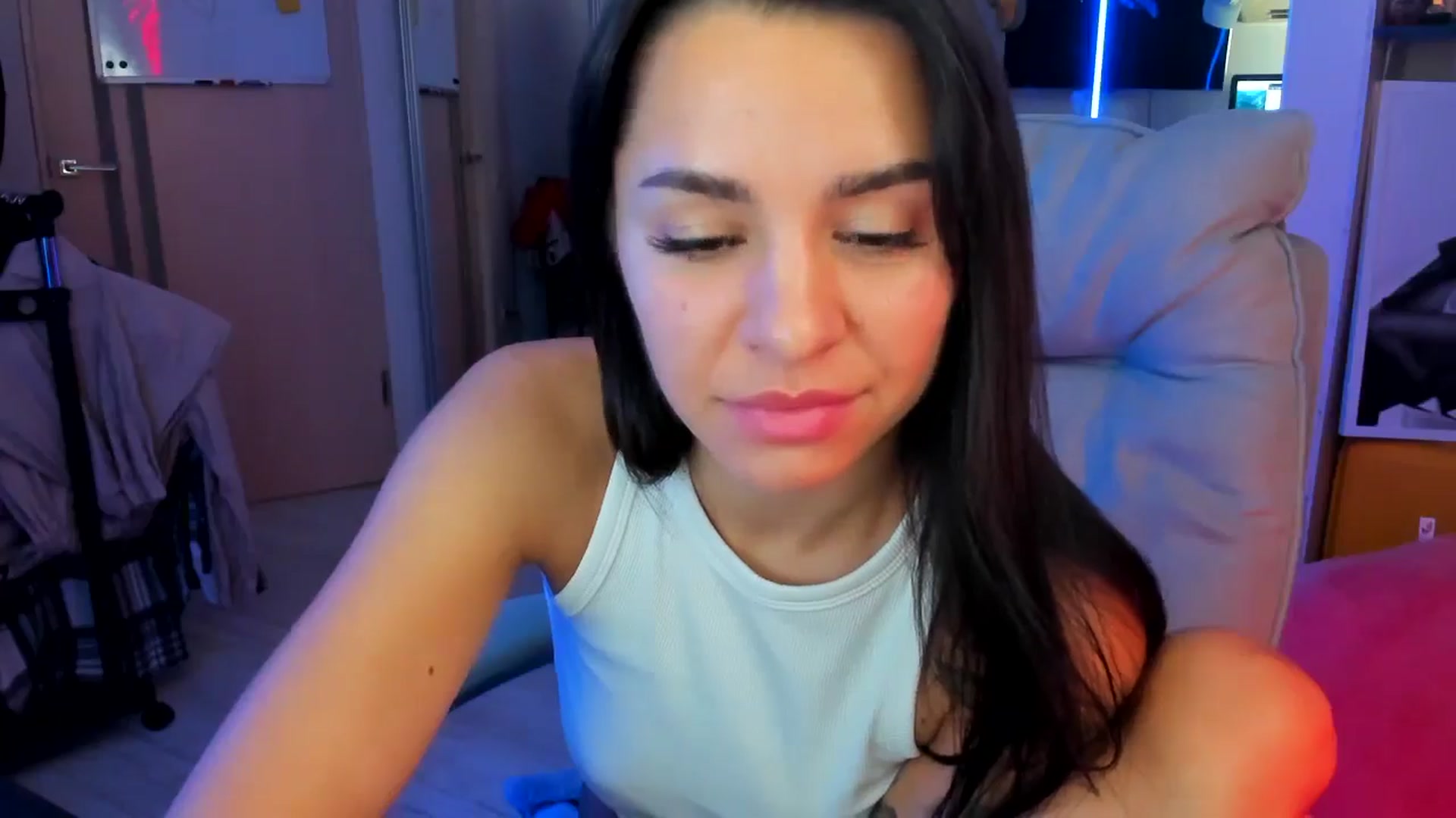 Gallery image thumbnail from BDayYaga's myfreecams stream on, 08/09/2025, 23:46 image 12 of 20