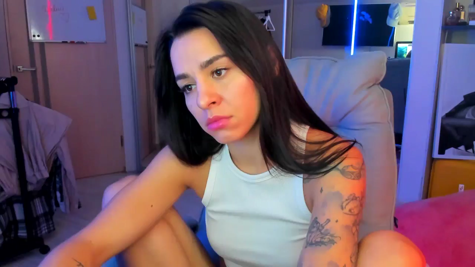 Gallery image thumbnail from BDayYaga's myfreecams stream on, 08/10/2025, 01:19 image 1 of 20