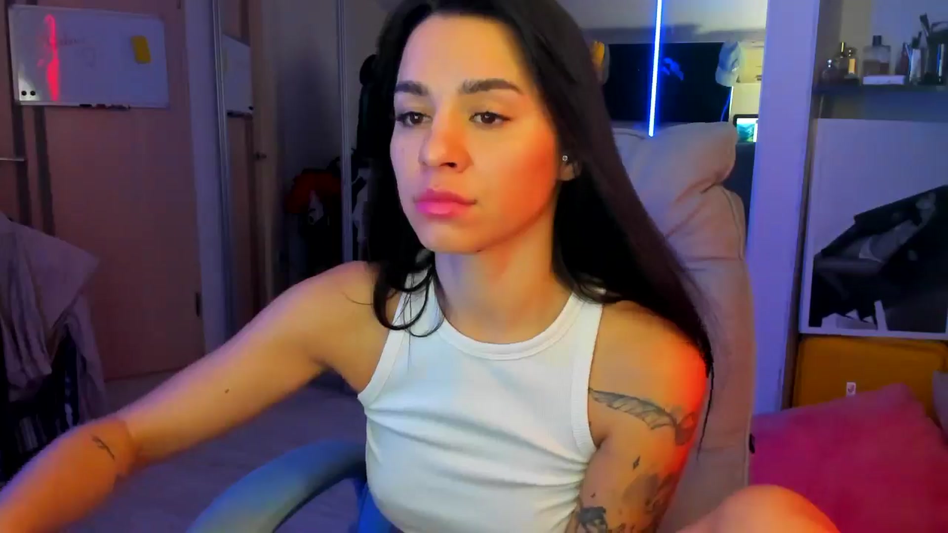 Gallery image thumbnail from BDayYaga's myfreecams stream on, 08/10/2025, 01:19 image 20 of 20