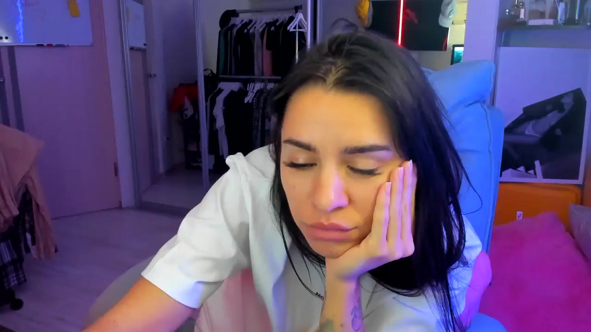 Gallery image thumbnail from BDayYaga's myfreecams stream on, 08/10/2025, 23:35 image 1 of 20