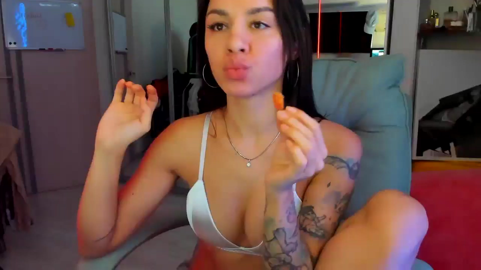 Gallery image thumbnail from BDayYaga's myfreecams stream on, 08/13/2025, 05:26 image 1 of 20