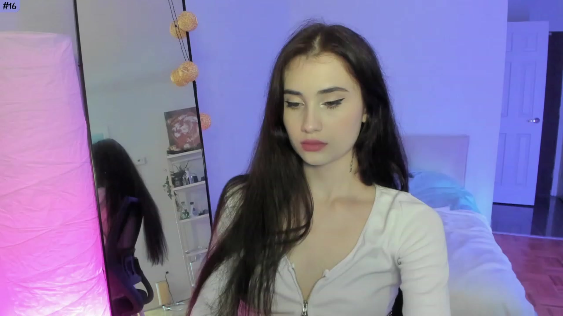 Gallery image thumbnail from BDay_Issa's myfreecams stream on, 08/12/2023, 21:33 image 14 of 20