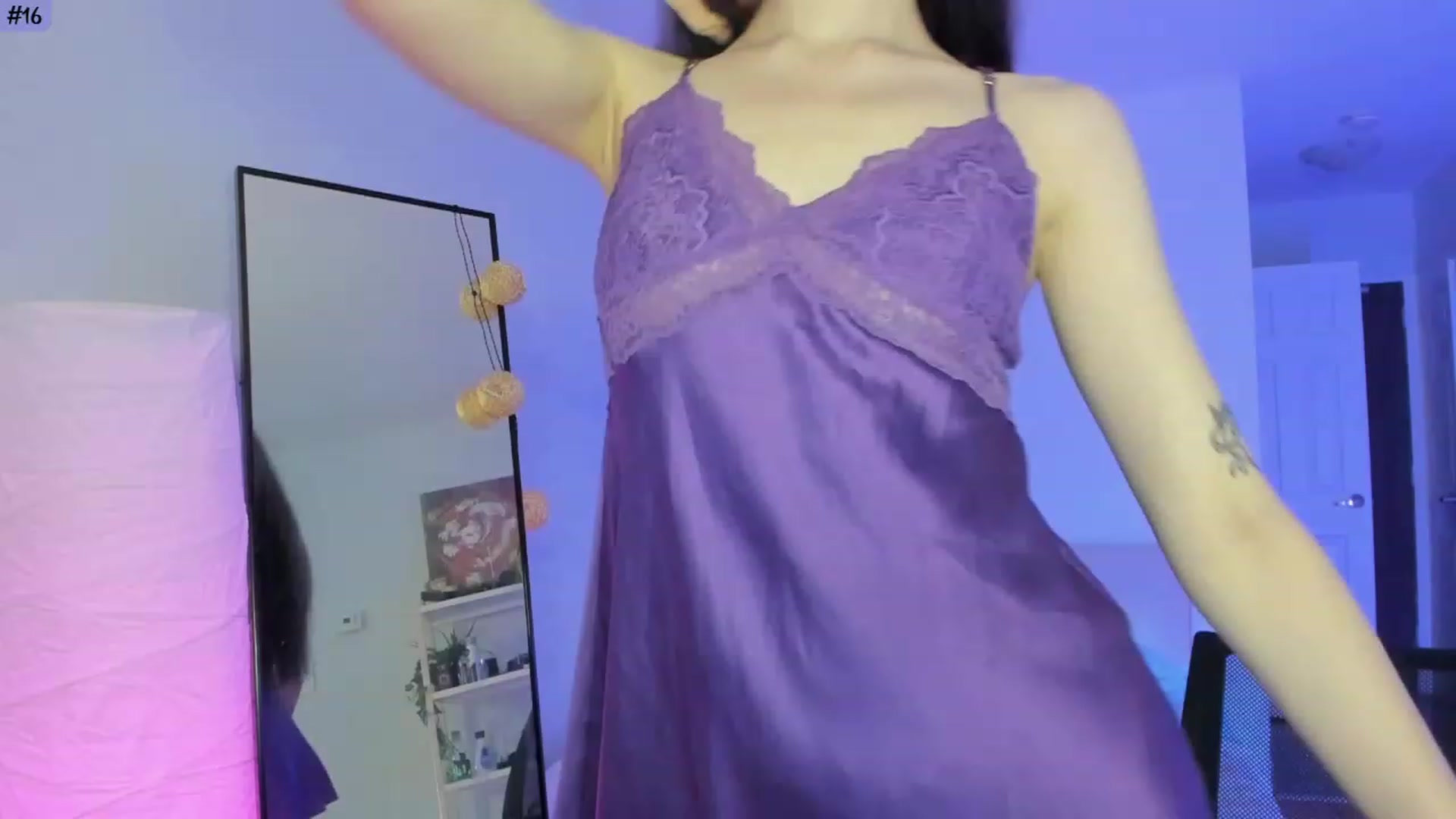 Gallery image thumbnail from BDay_Issa's myfreecams stream on, 08/12/2023, 21:33 image 18 of 20