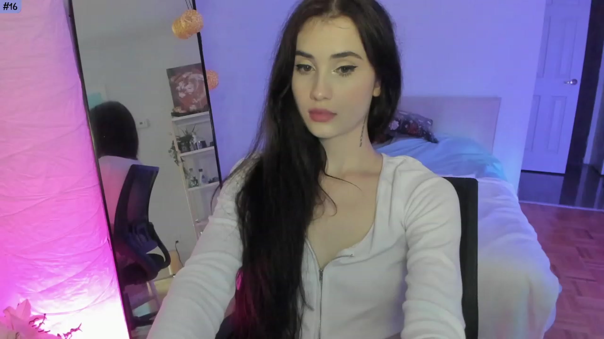 Gallery image thumbnail from BDay_Issa's myfreecams stream on, 08/12/2023, 21:33 image 12 of 20