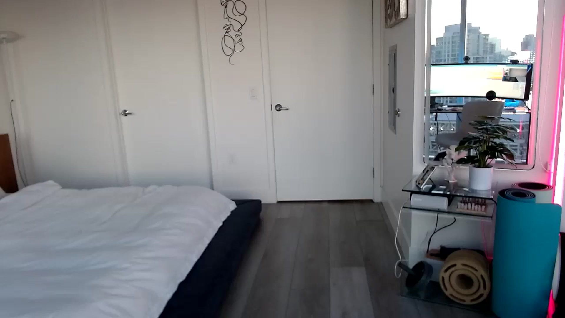 Gallery image thumbnail from BDay_Minnie's myfreecams stream on, 09/05/2023, 02:48 image 4 of 20