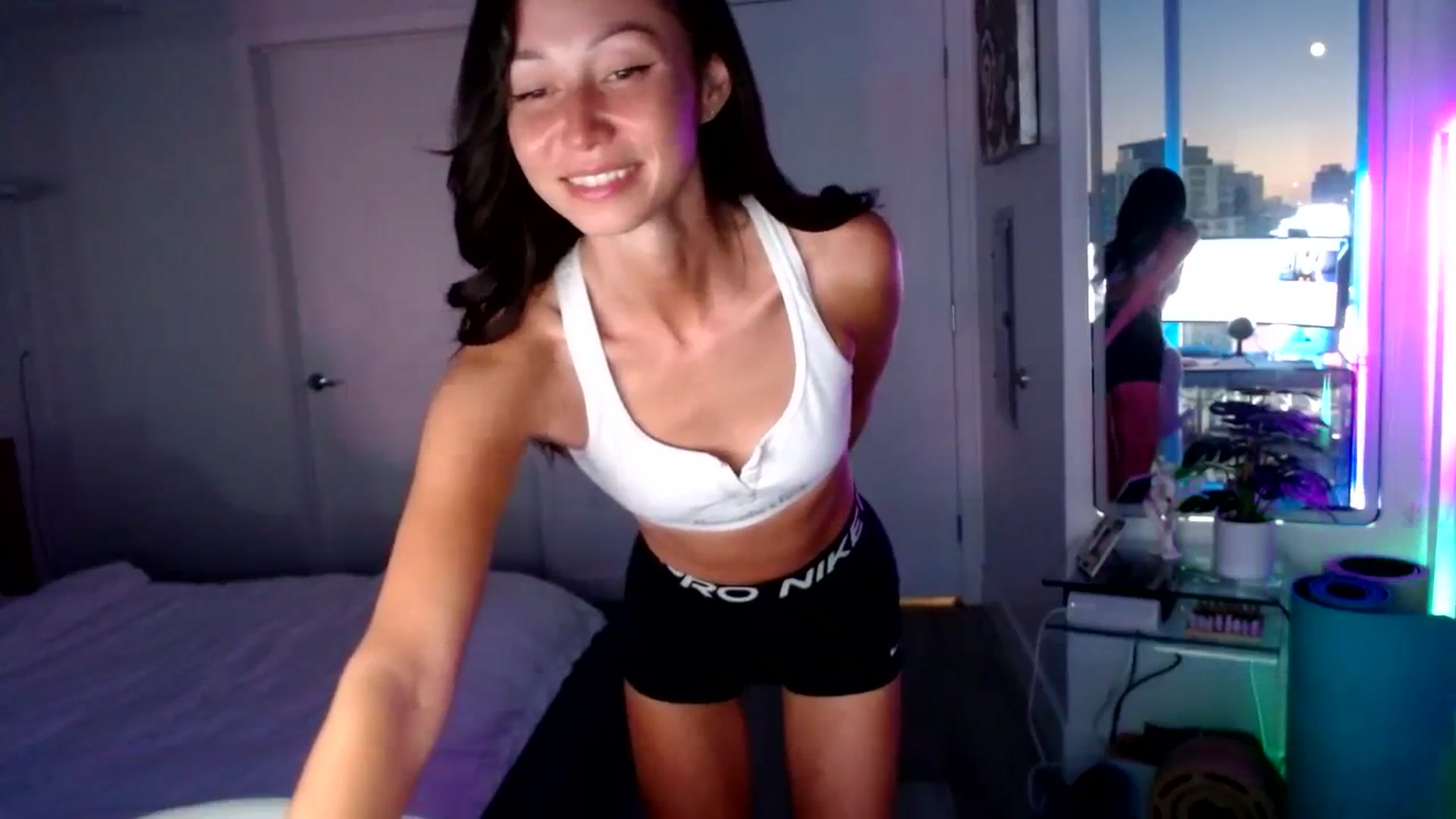 Gallery image thumbnail from BDay_Minnie's myfreecams stream on, 09/05/2023, 02:48 image 16 of 20