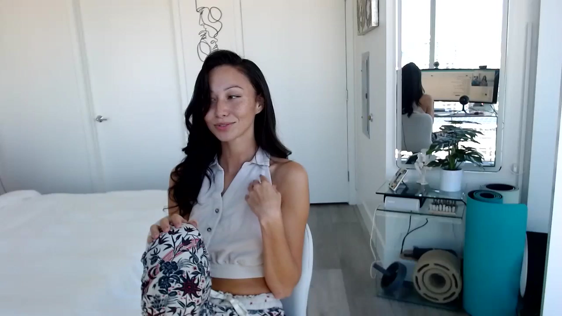 Gallery image thumbnail from BDay_Minnie's myfreecams stream on, 09/06/2023, 18:08 image 15 of 20