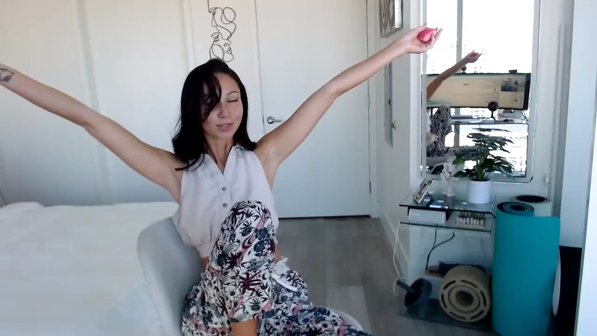 Gallery image thumbnail from BDay_Minnie's myfreecams stream on, 09/06/2023, 18:08 image 18 of 20