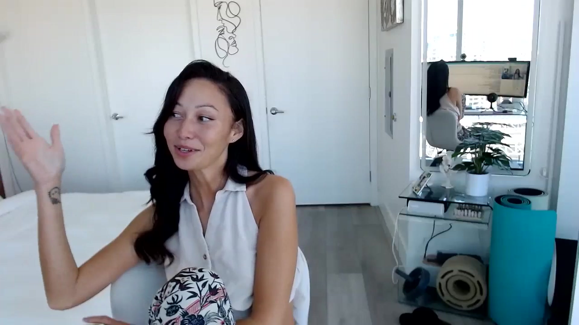 Gallery image thumbnail from BDay_Minnie's myfreecams stream on, 09/06/2023, 19:46 image 2 of 20