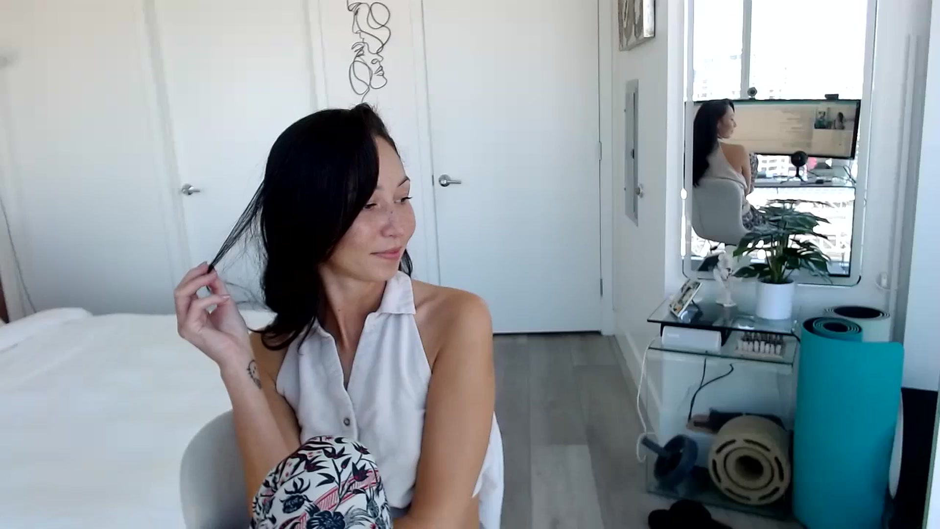 Gallery image thumbnail from BDay_Minnie's myfreecams stream on, 09/06/2023, 19:46 image 1 of 20