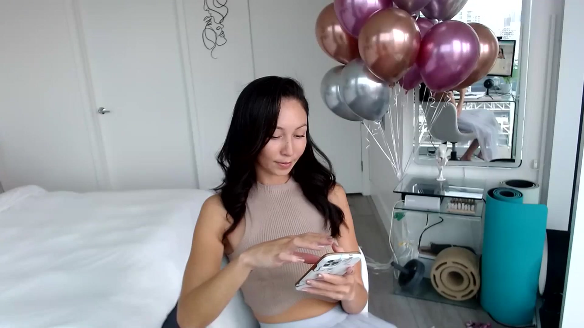 Gallery image thumbnail from BDay_Minnie's myfreecams stream on, 09/11/2023, 21:01 image 19 of 20