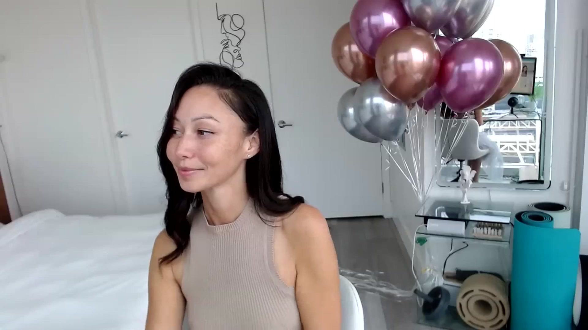 Gallery image thumbnail from BDay_Minnie's myfreecams stream on, 09/11/2023, 21:01 image 7 of 20