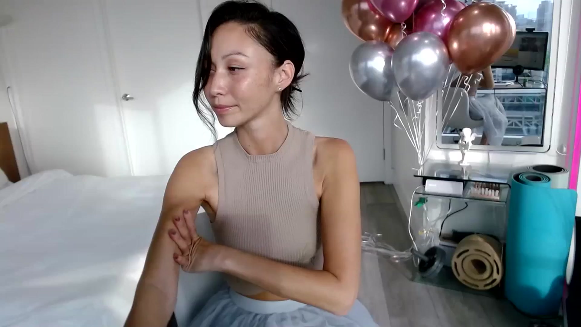 Gallery image thumbnail from BDay_Minnie's myfreecams stream on, 09/12/2023, 01:24 image 3 of 20