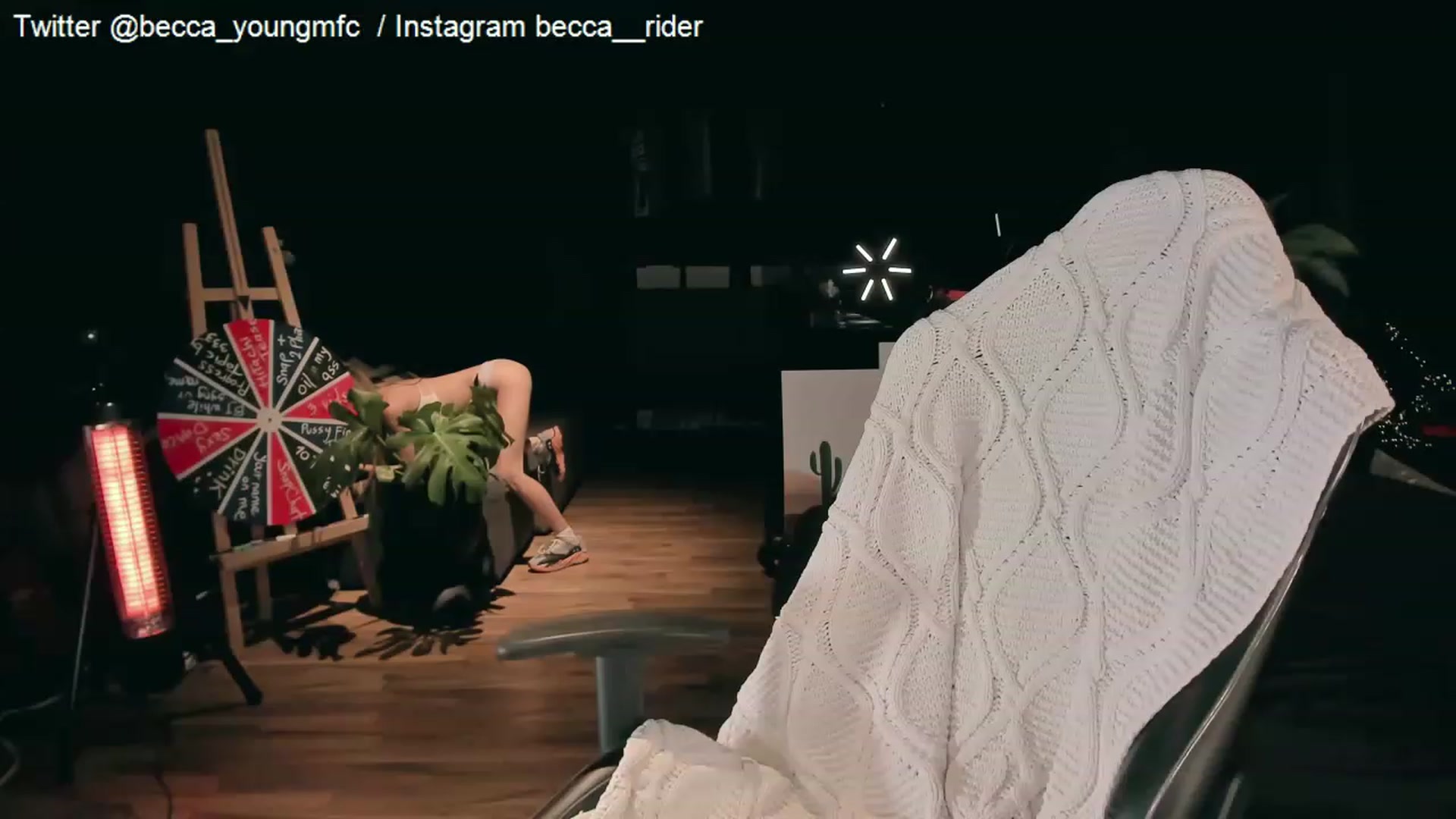 Gallery image thumbnail from BECCA_RIDER's myfreecams stream on, 12/16/2022, 03:14 image 13 of 20