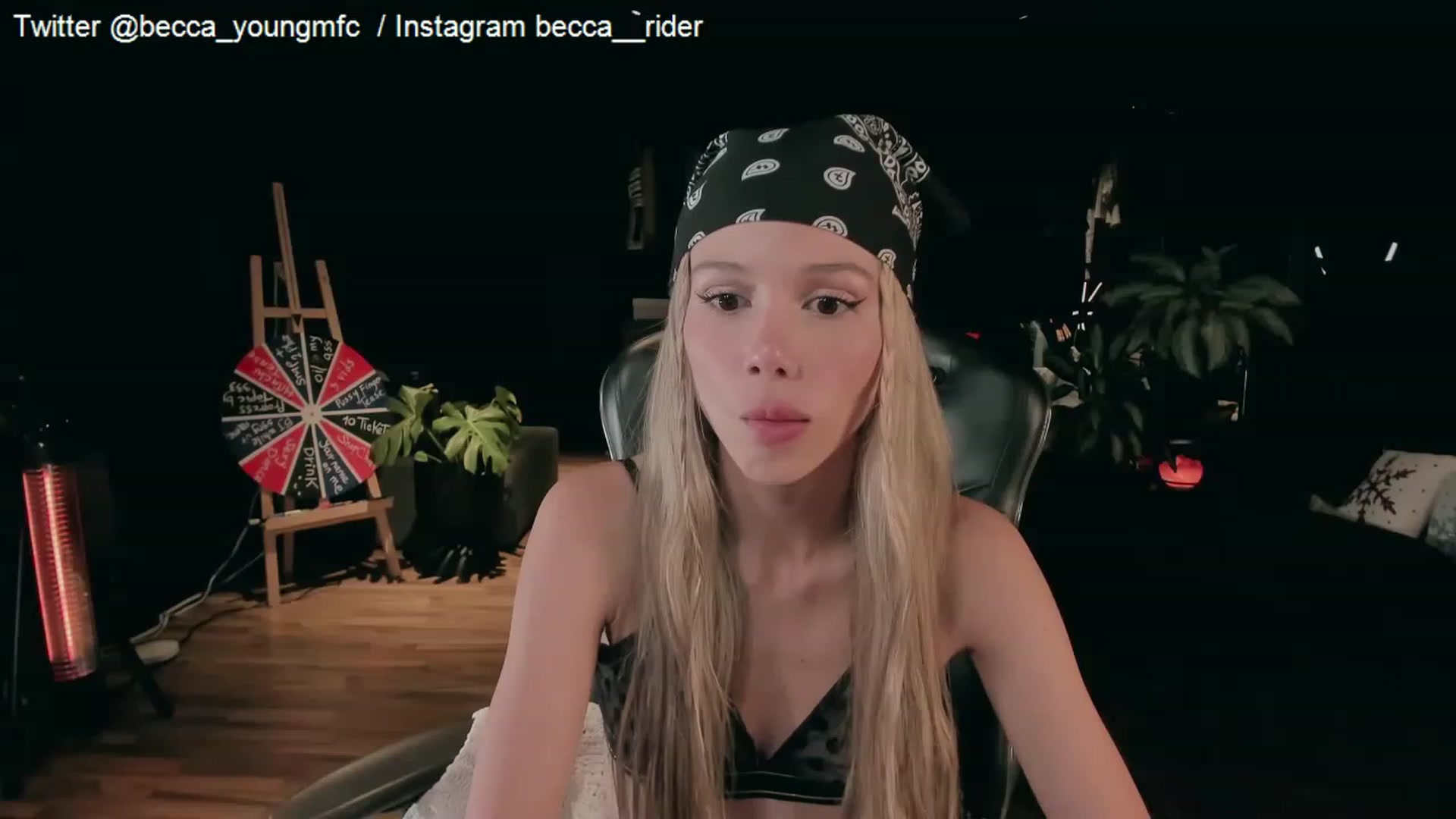 Gallery image thumbnail from BECCA_RIDER's myfreecams stream on, 12/17/2022, 01:40 image 3 of 20