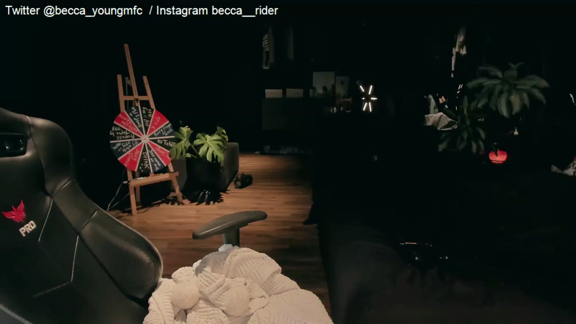 Gallery image thumbnail from BECCA_RIDER's myfreecams stream on, 12/17/2022, 02:32 image 20 of 20