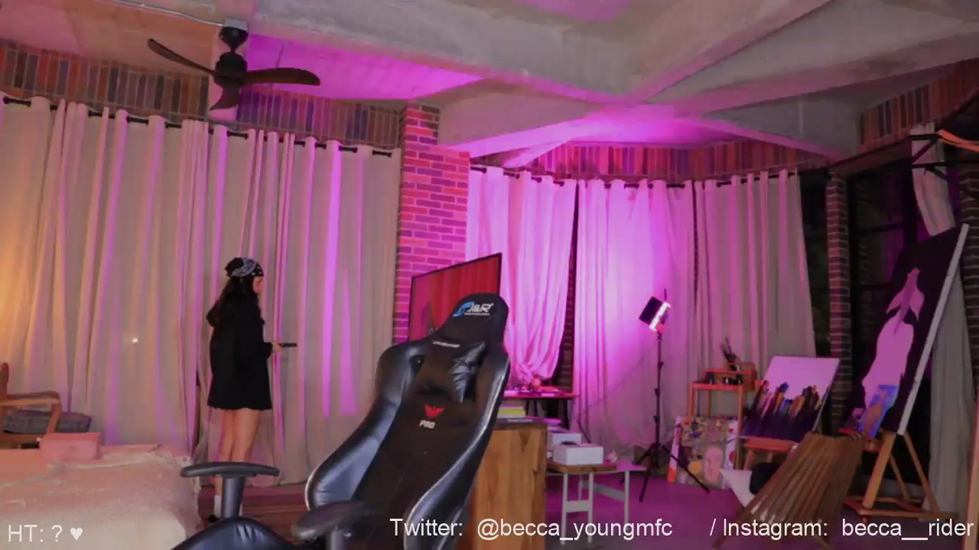 Gallery image thumbnail from BECCA_RIDER's myfreecams stream on, 01/03/2025, 03:09 image 15 of 20