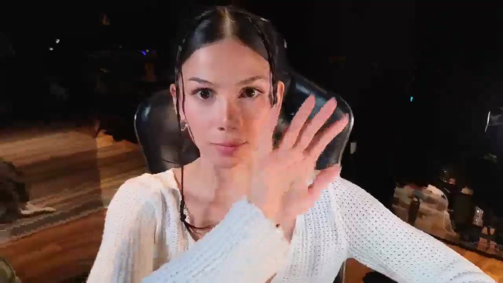 Gallery image thumbnail from BECCA_RIDER's myfreecams stream on, 03/13/2025, 02:15 image 15 of 20