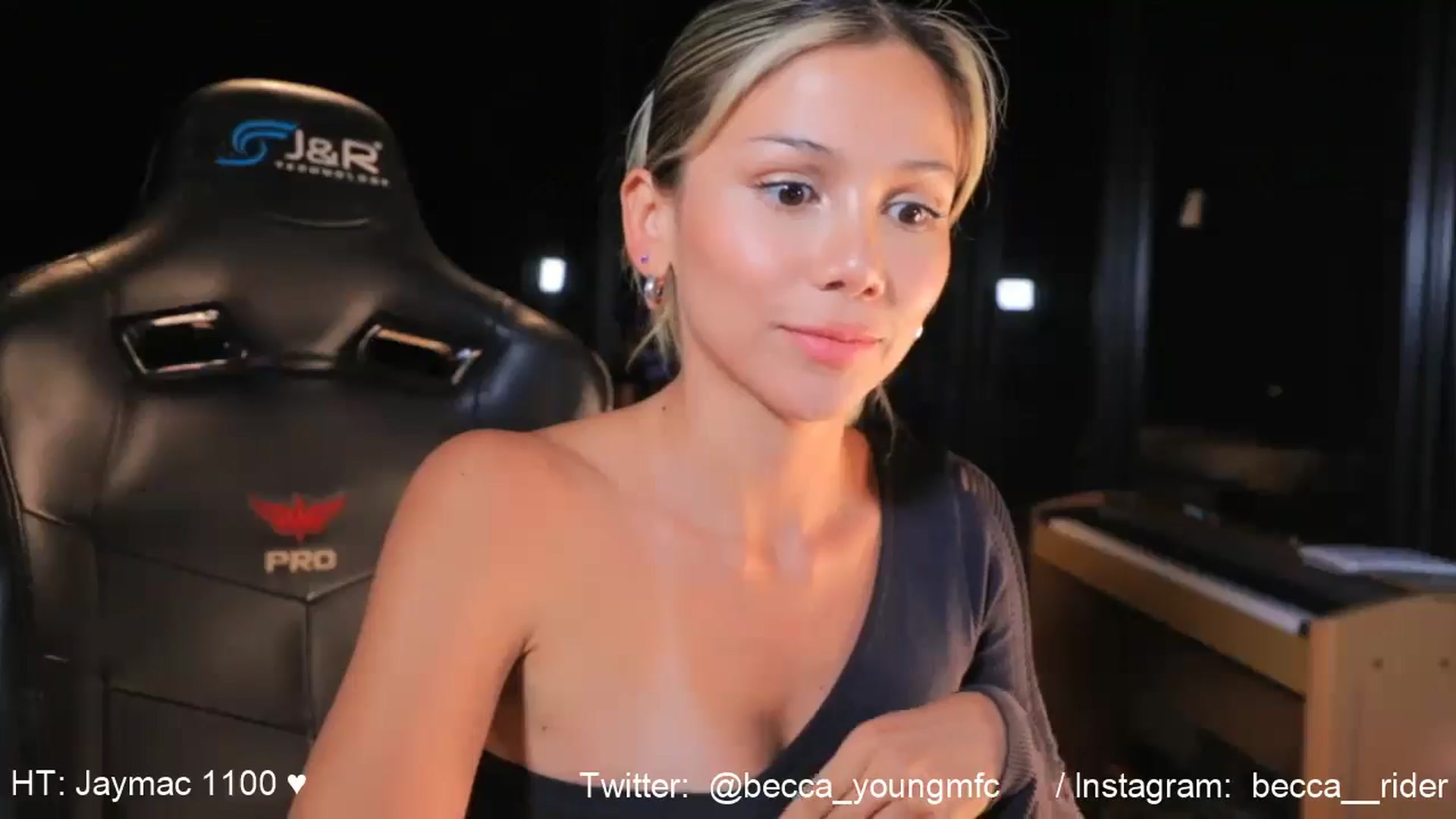 Gallery image thumbnail from BECCA_RIDER's myfreecams stream on, 11/19/2025, 02:49 image 18 of 20