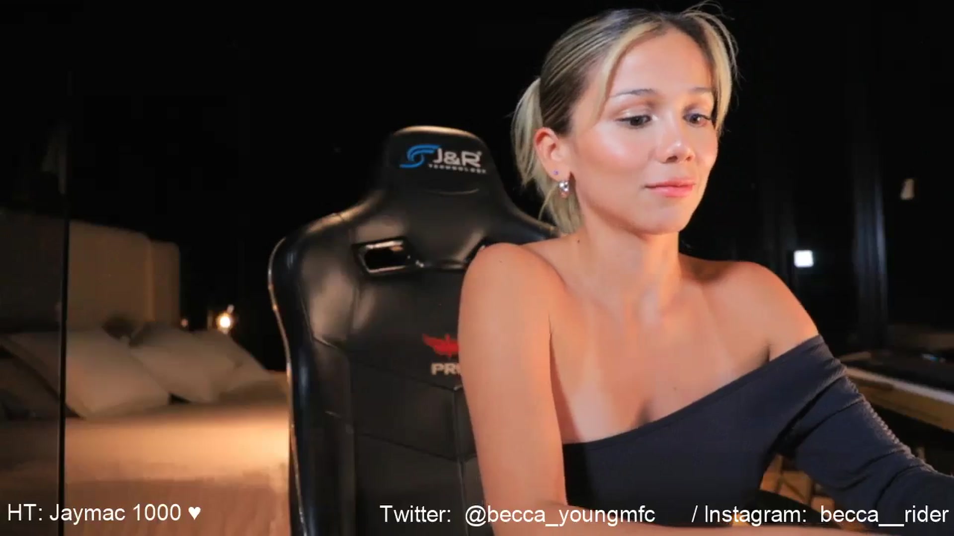 Gallery image thumbnail from BECCA_RIDER's myfreecams stream on, 11/19/2025, 02:49 image 3 of 20