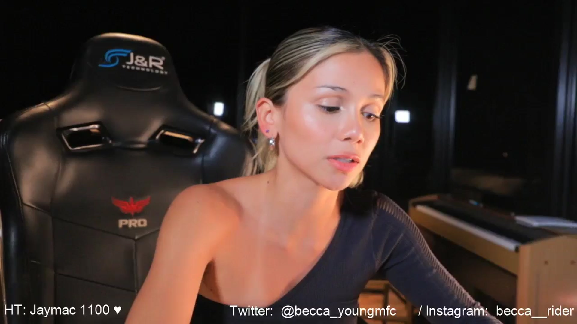 Gallery image thumbnail from BECCA_RIDER's myfreecams stream on, 11/19/2025, 02:49 image 12 of 20