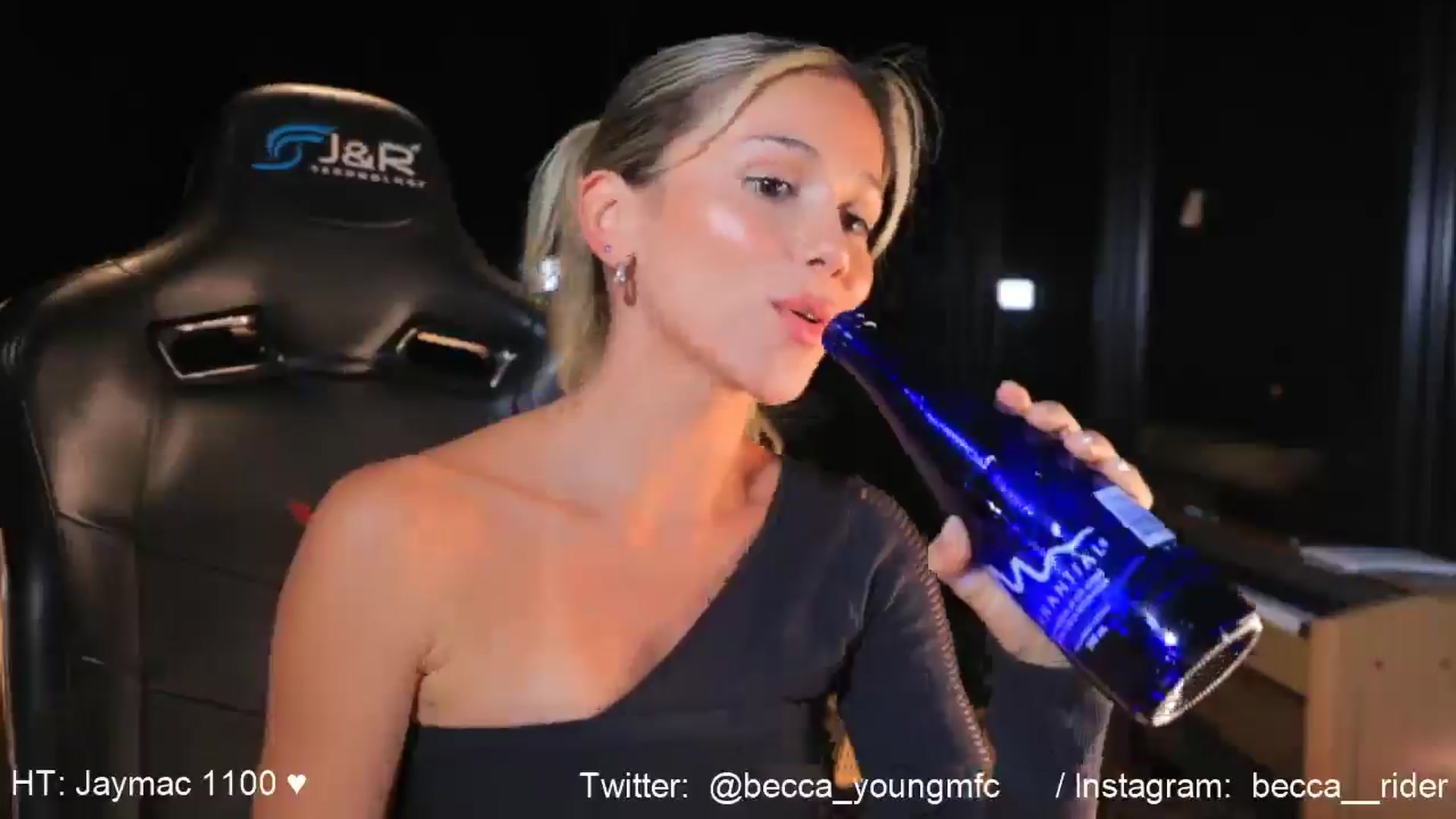 Gallery image thumbnail from BECCA_RIDER's myfreecams stream on, 11/19/2025, 02:49 image 14 of 20