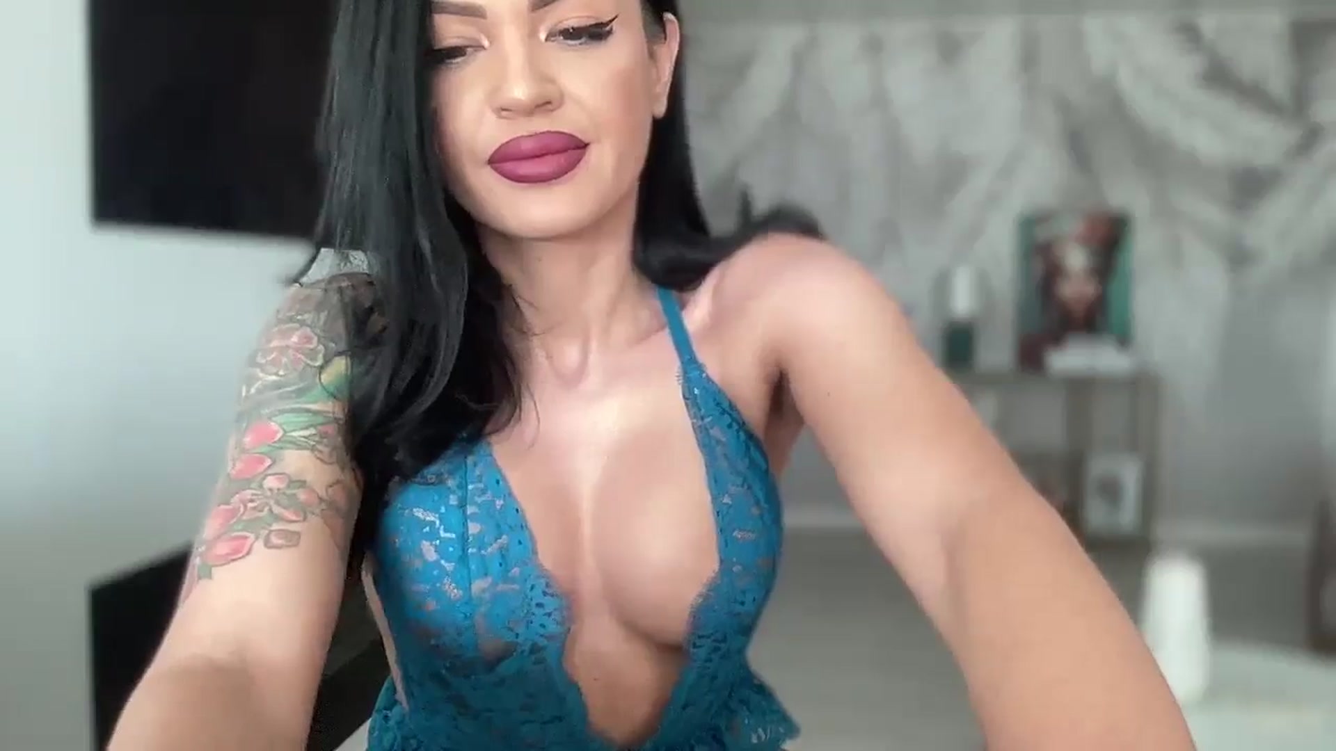 Gallery image thumbnail from BELLADIANA's myfreecams stream on, 04/23/2026, 07:07 image 16 of 20