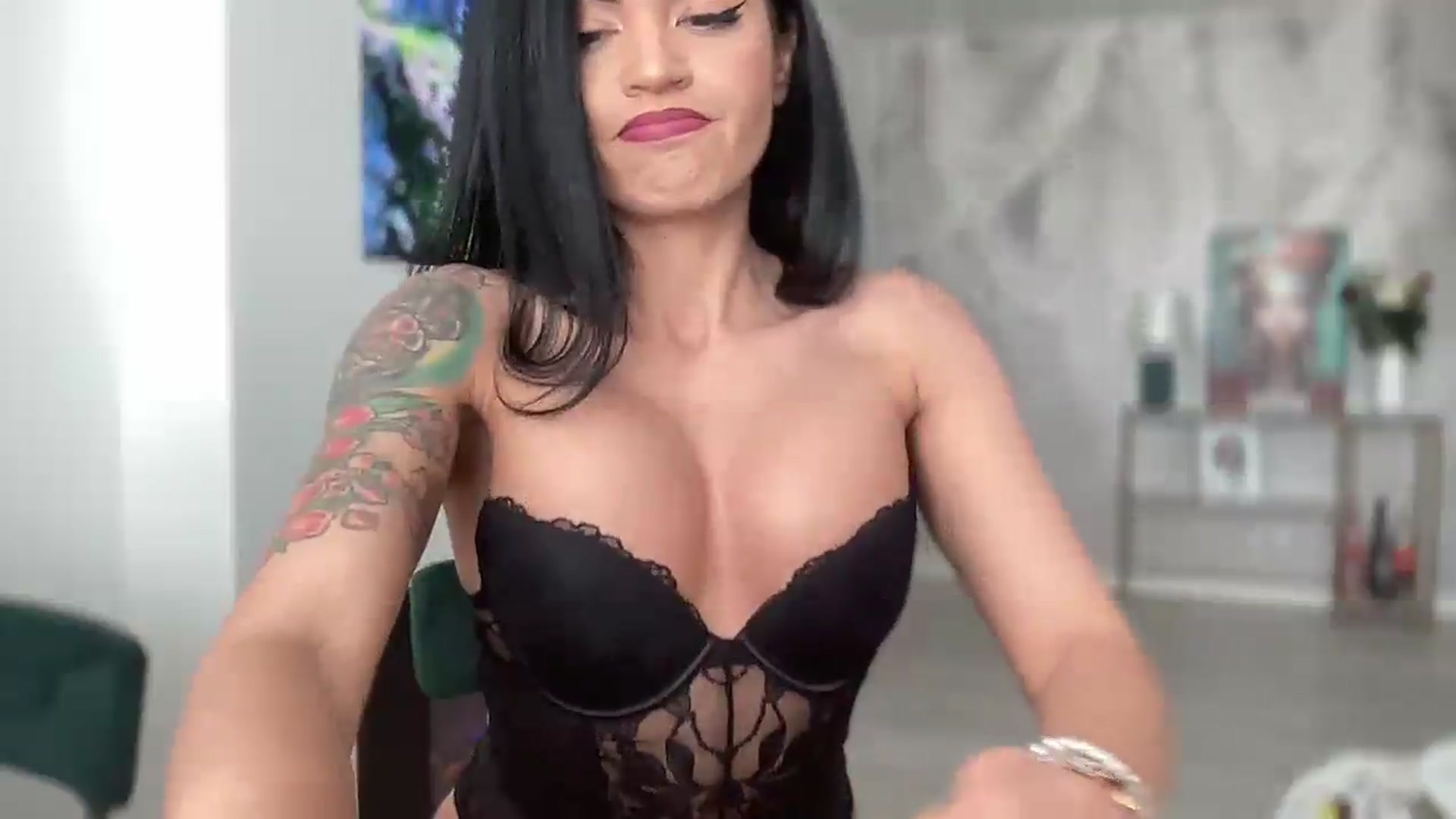 Gallery image thumbnail from BELLADIANA's myfreecams stream on, 04/27/2026, 11:58 image 12 of 20