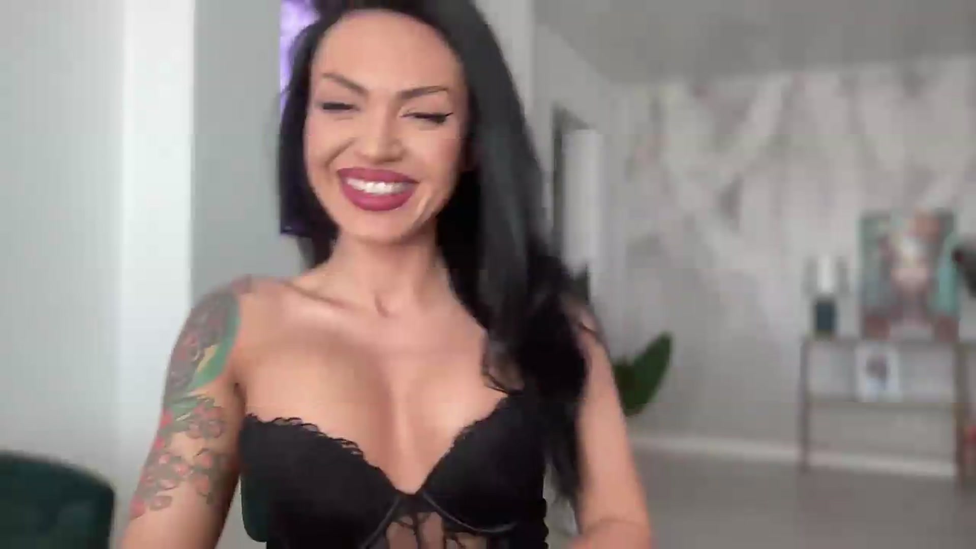 Gallery image thumbnail from BELLADIANA's myfreecams stream on, 04/27/2026, 11:58 image 10 of 20