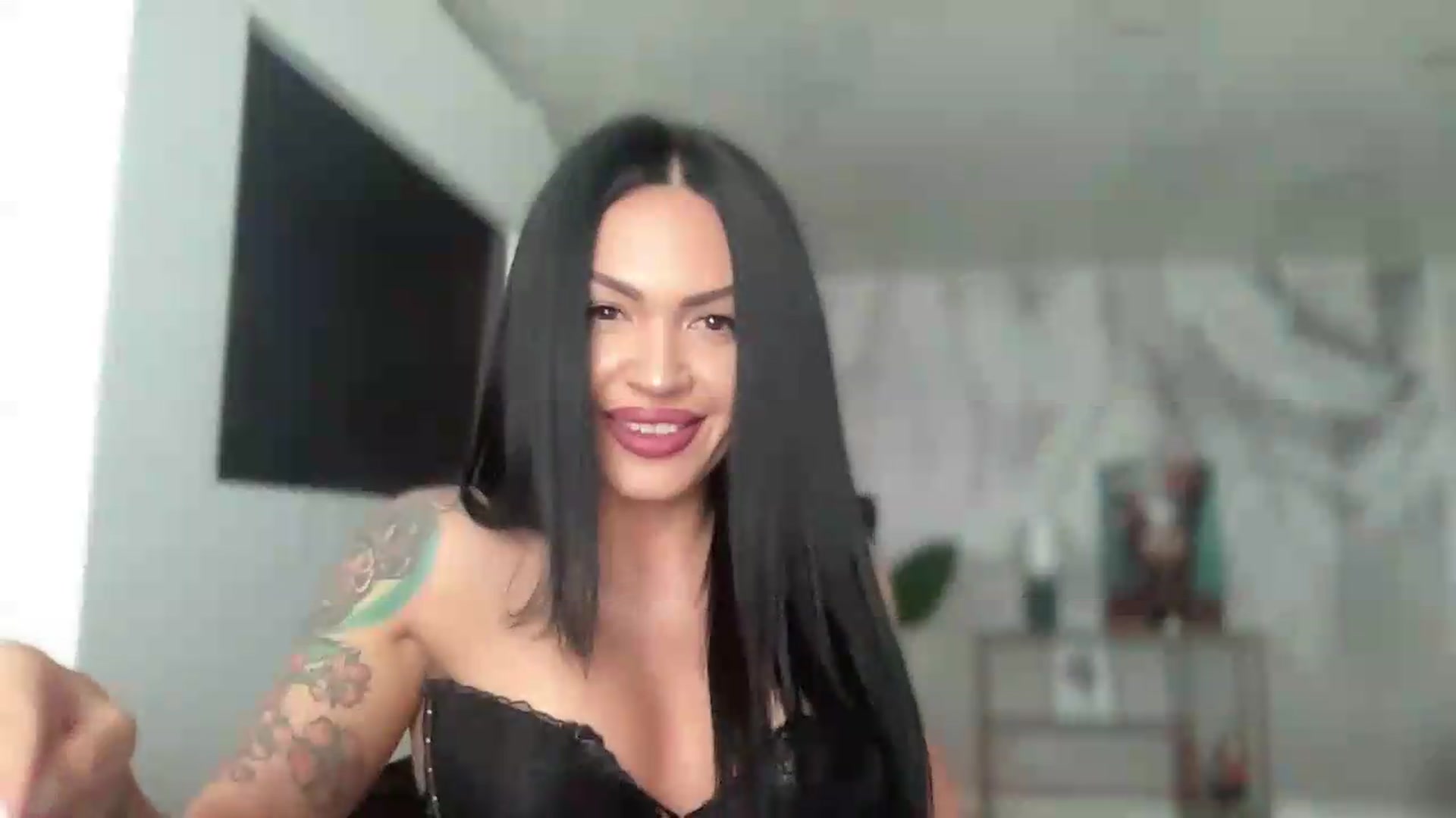 Gallery image thumbnail from BELLADIANA's myfreecams stream on, 05/14/2026, 13:30 image 2 of 20