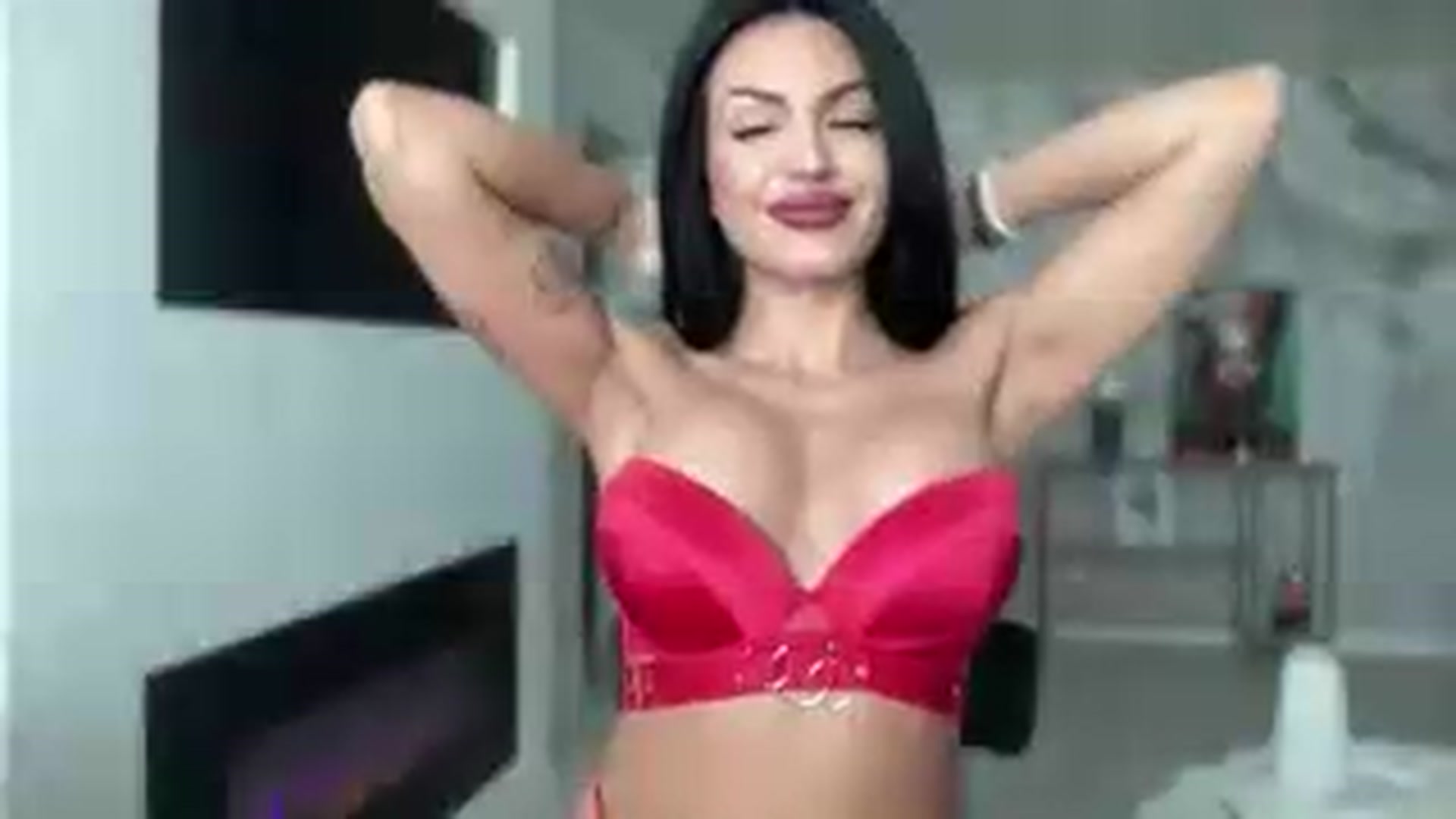 Gallery image thumbnail from BELLADIANA's myfreecams stream on, 05/15/2026, 12:01 image 15 of 20