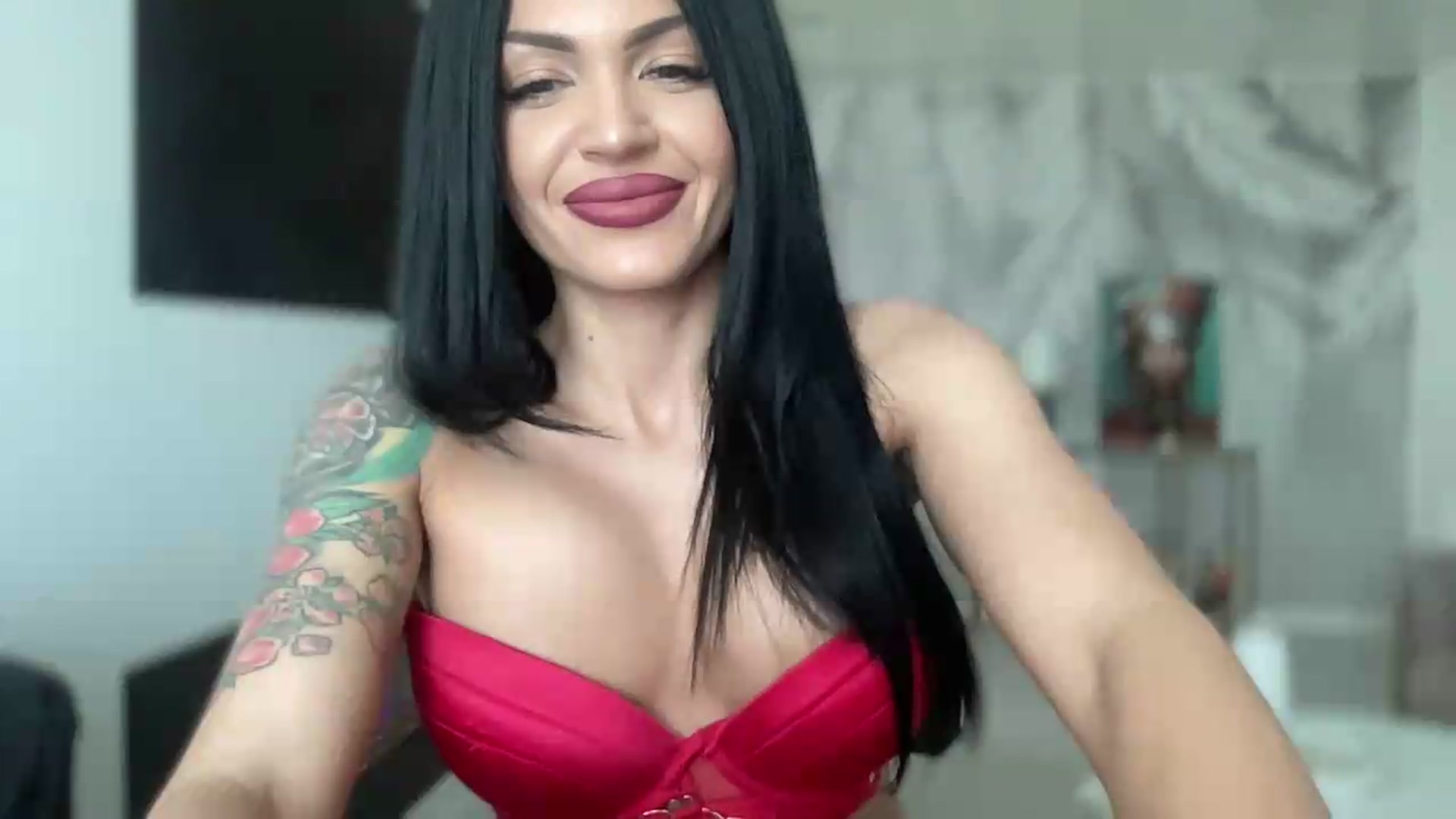 Gallery image thumbnail from BELLADIANA's myfreecams stream on, 05/15/2026, 13:51 image 10 of 20