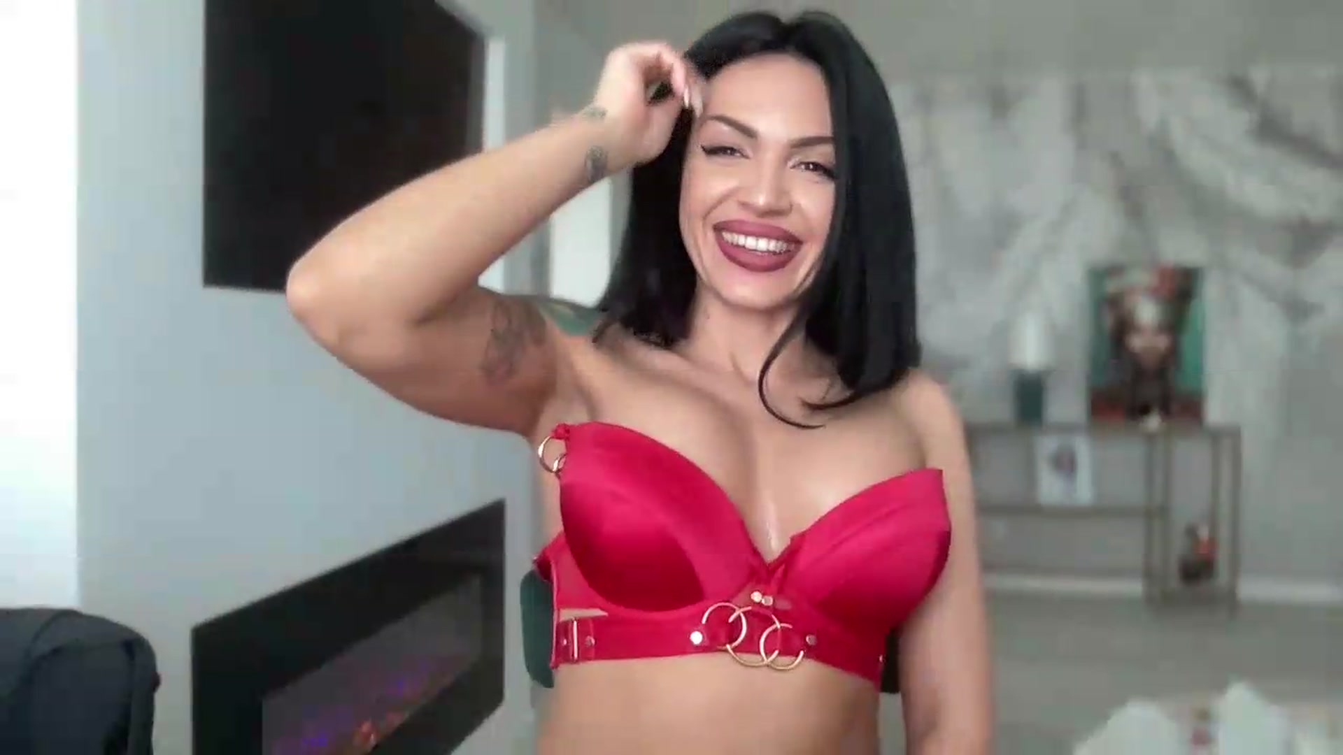 Gallery image thumbnail from BELLADIANA's myfreecams stream on, 05/15/2026, 15:04 image 18 of 20