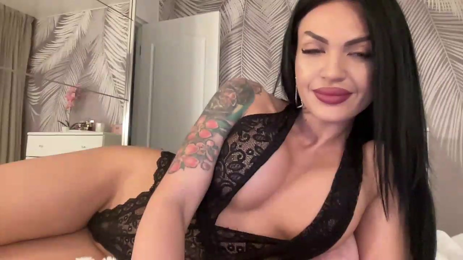 Gallery image thumbnail from BELLADIANA's myfreecams stream on, 05/21/2026, 16:47 image 3 of 20