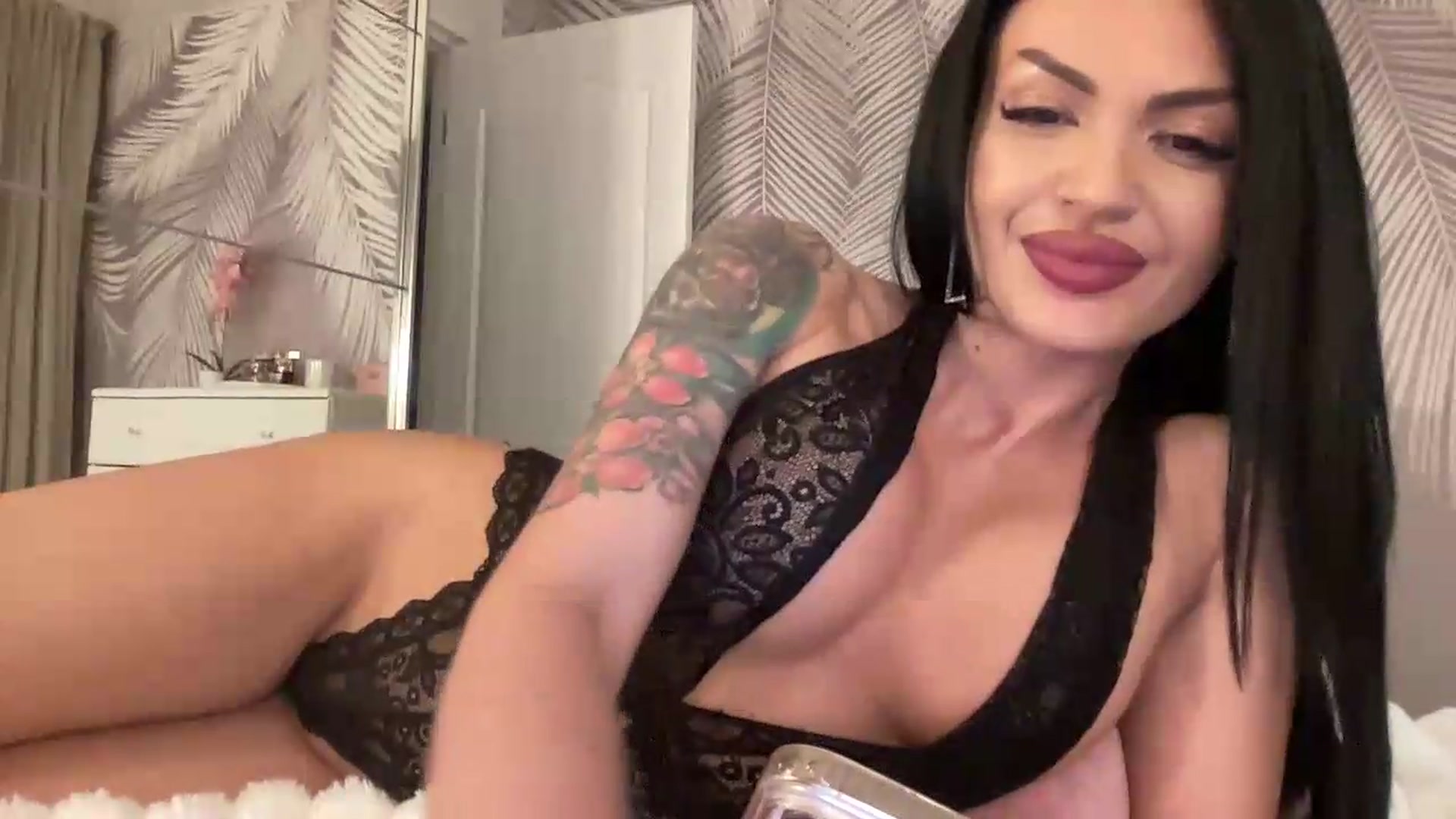 Gallery image thumbnail from BELLADIANA's myfreecams stream on, 05/21/2026, 16:47 image 4 of 20