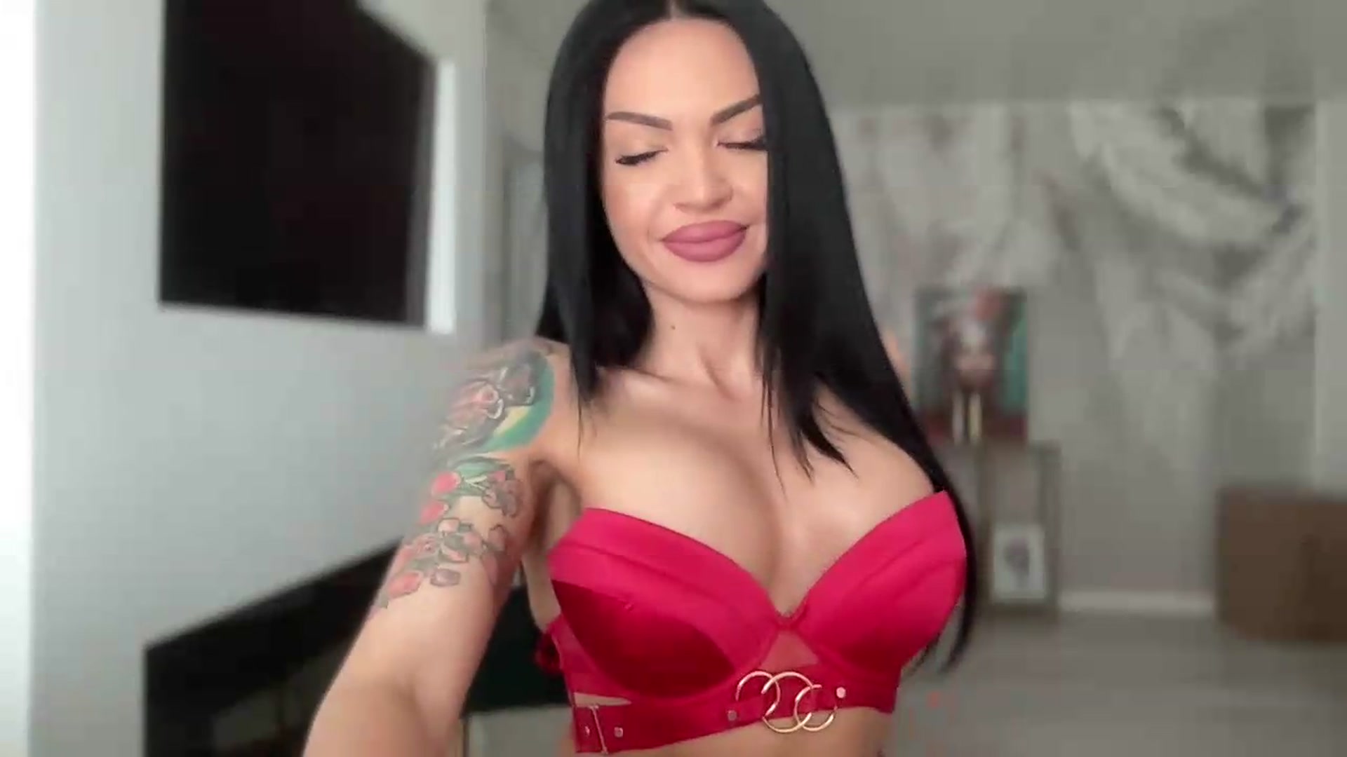 Gallery image thumbnail from BELLADIANA's myfreecams stream on, 07/06/2026, 08:28 image 2 of 20