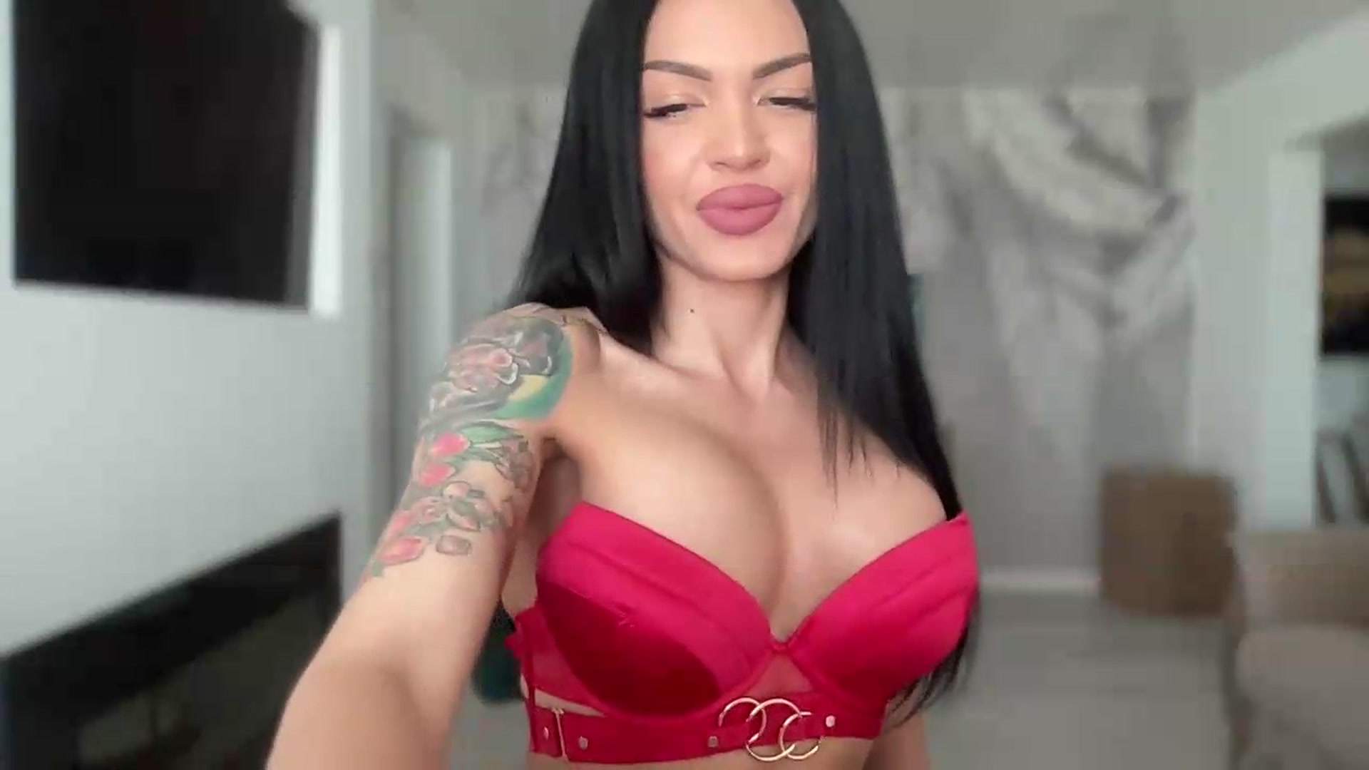 Gallery image thumbnail from BELLADIANA's myfreecams stream on, 07/06/2026, 08:28 image 19 of 20