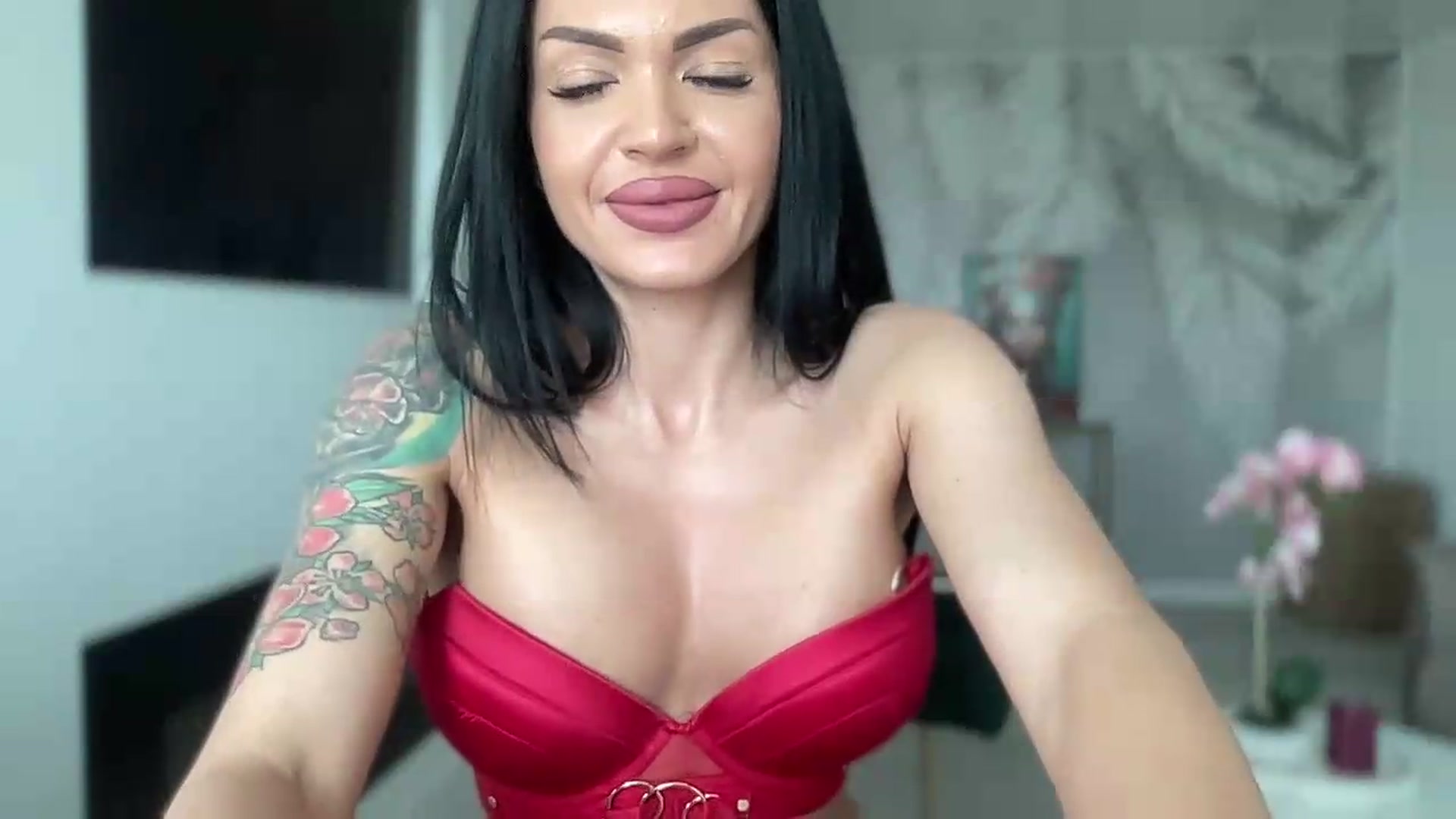 Gallery image thumbnail from BELLADIANA's myfreecams stream on, 07/06/2026, 13:08 image 10 of 20