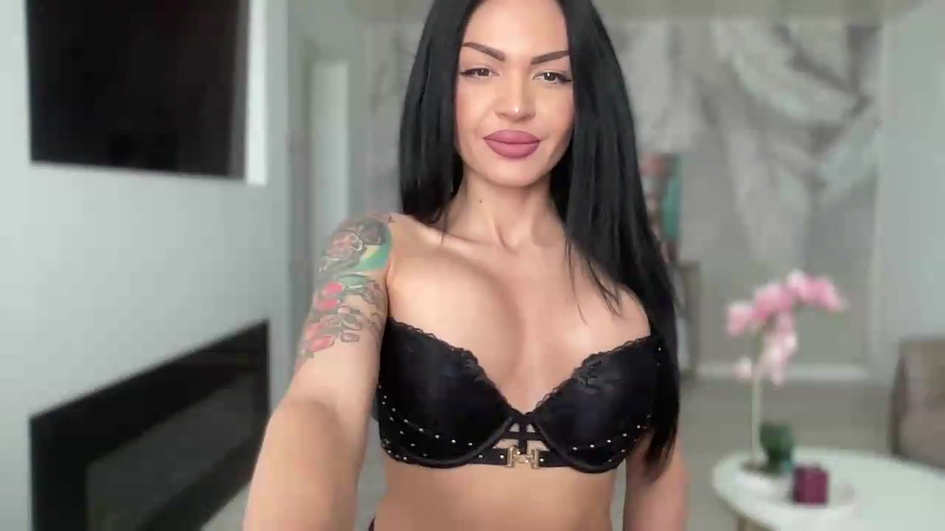Gallery image thumbnail from BELLADIANA's myfreecams stream on, 07/07/2026, 10:41 image 16 of 20